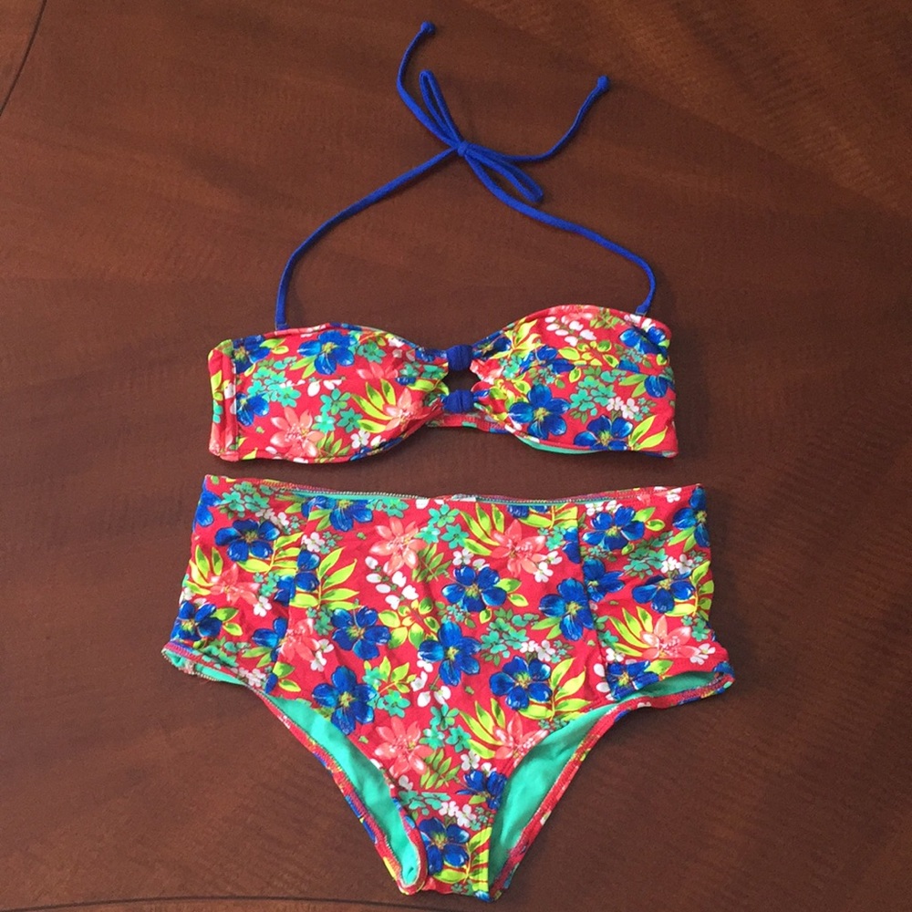 Hollister Floral High Waisted Bikini Set